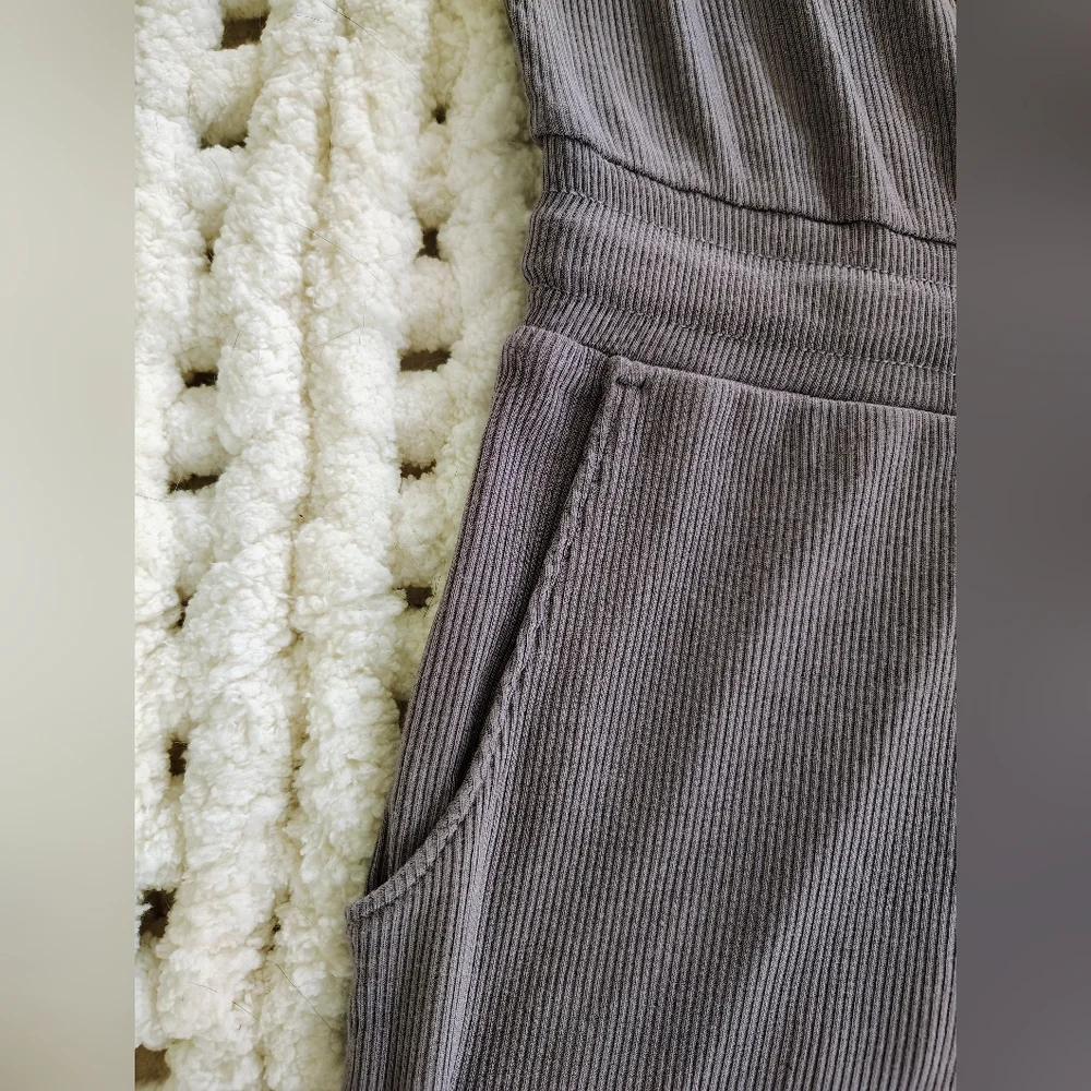 Vuori Torrey Ribbed Romper Shorts - Picture 9 of 12